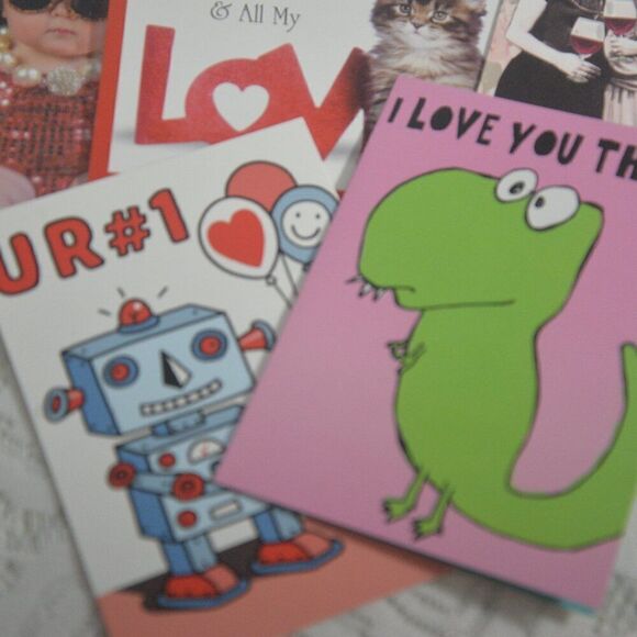 Valentines Day Cards 15 Vaeious Brand New with Envelopes - Picture 7 of 11